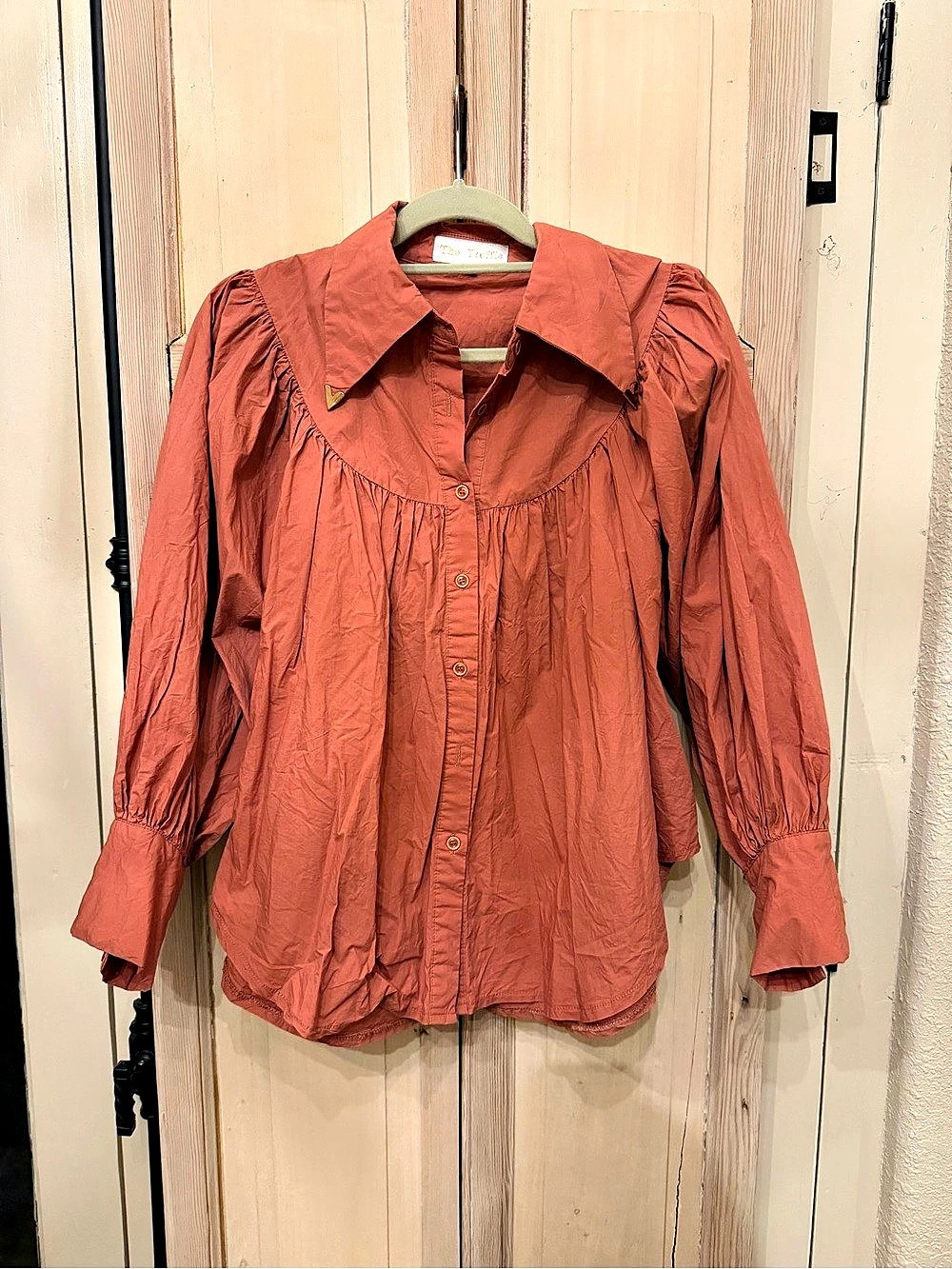 The Eiffel Button Front Long Sleeve Blouse in Red Like New